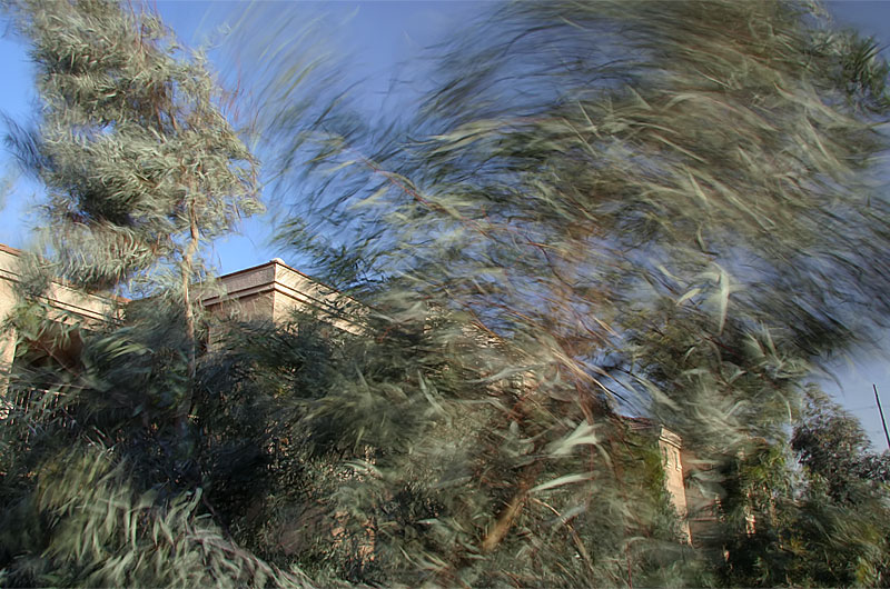 Strong winds hit Phoenix, Arizona