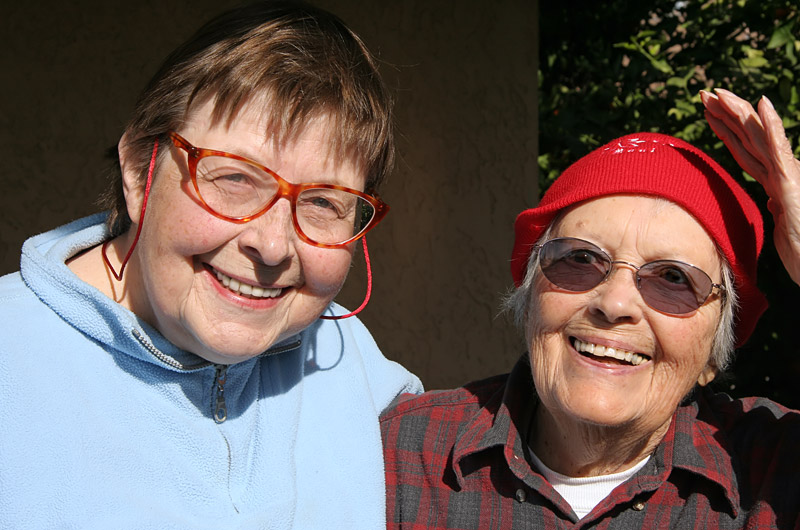 Jutta Engelhardt and Eleanor Burke after lunch in Phoenix, Arizona