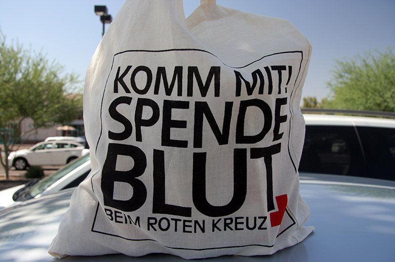 A cloth shopping bag from the Red Cross in Germany