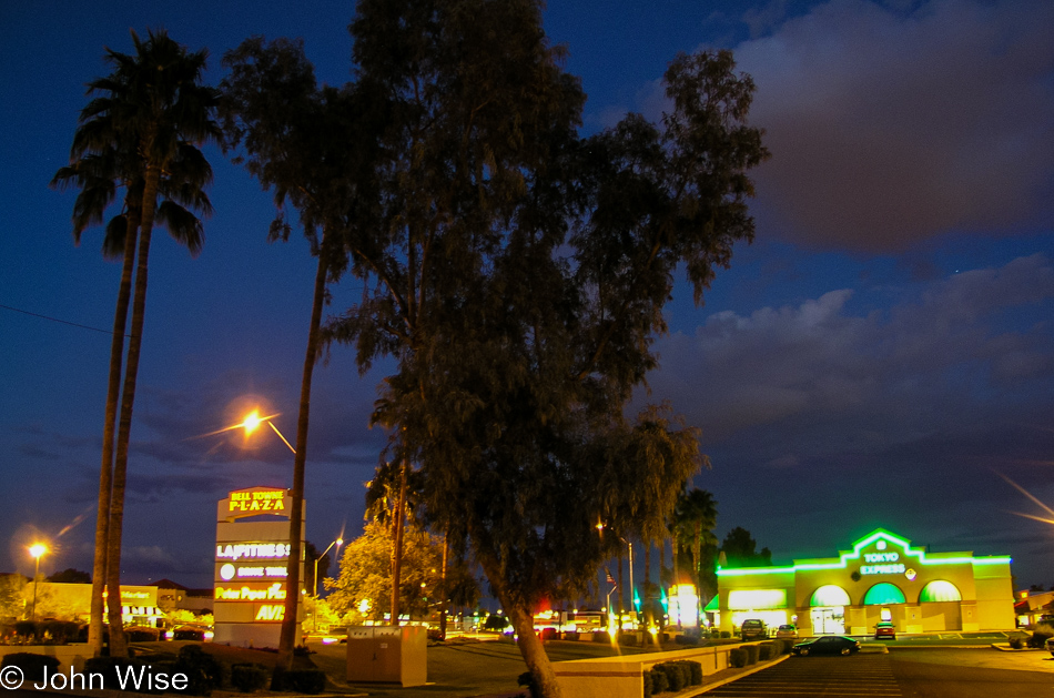 Early evening in Phoenix, Arizona near the corner of 7th street and Bell Road