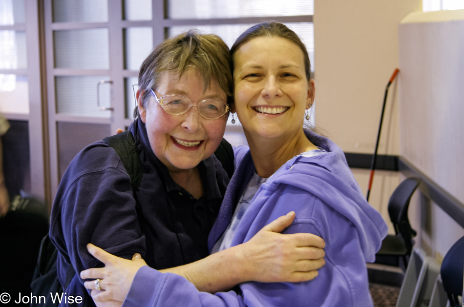 Caroline Wise and Jutta Engelhardt at Phoenix Sky Harbor Airport