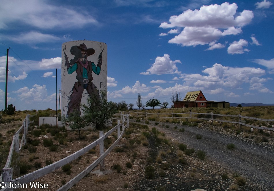 Two Guns, Arizona