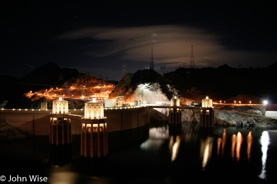 Hoover Dam at night in Arizona 2005