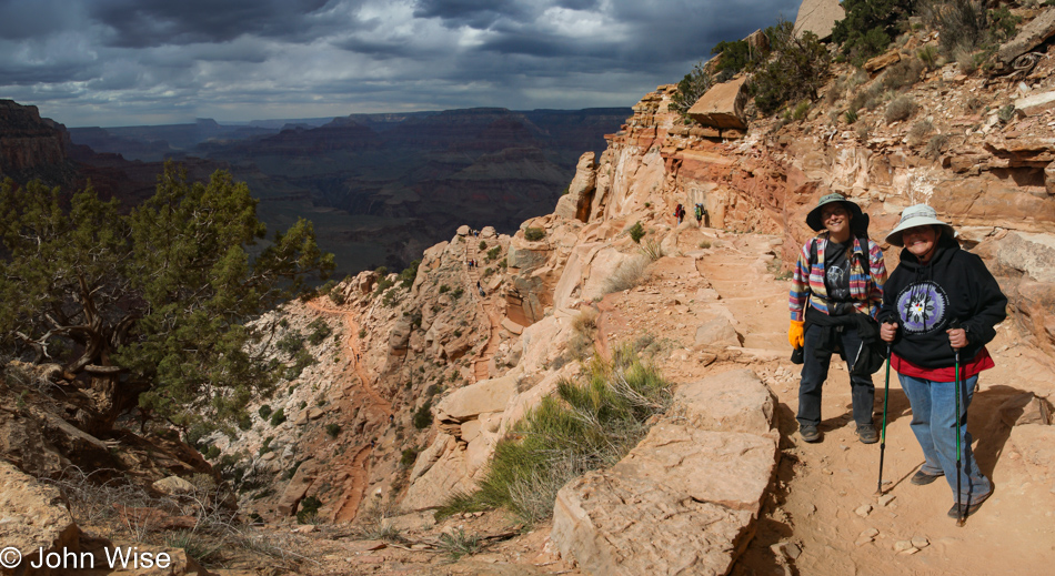 Caroline Wise and Jutta Engelhardt in the Grand Canyon National Park, Arizona