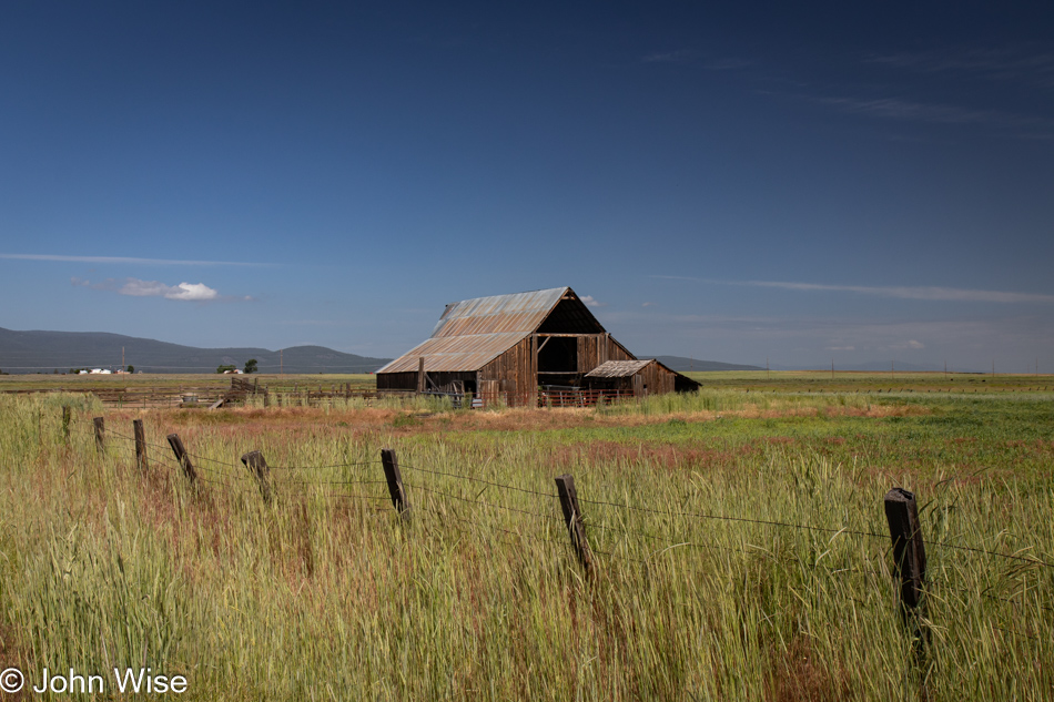 Barn next to California Highway 139 north of Susanville.