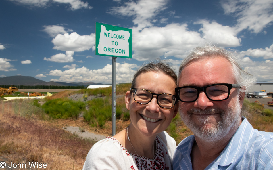 Caroline Wise and John Wise entering Oregon from Hatfield, California