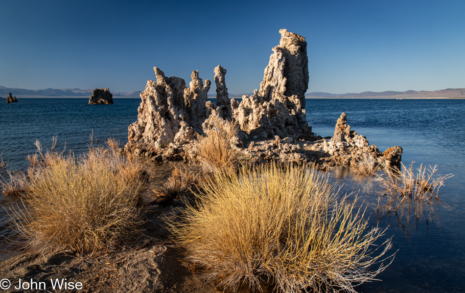 Mono Lake Navy Beach Viewpoint in Lee Vining, California